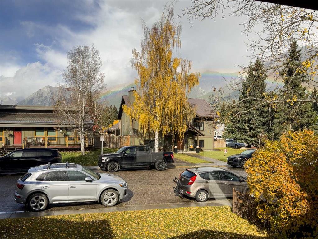 32 Mount Peechee Place, Canmore, AB