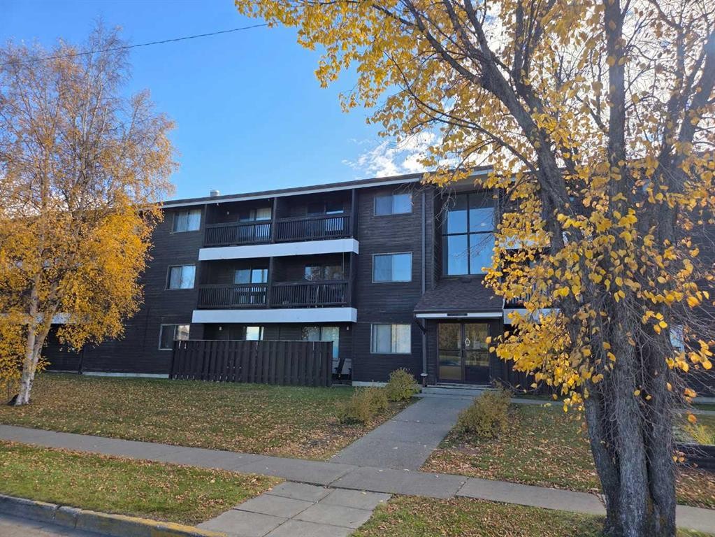 301-5317 5 Avenue, Edson, AB