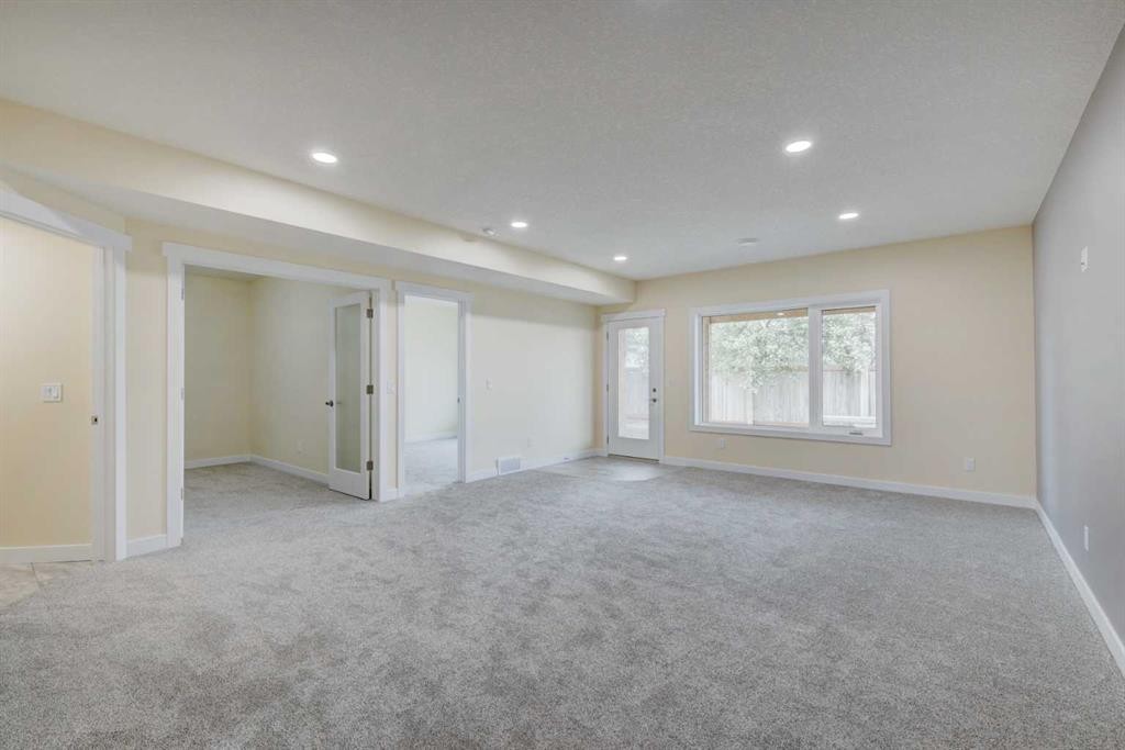 22 Garden Way, Drumheller, AB - Indoor Photo Showing Other Room