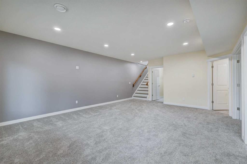 22 Garden Way, Drumheller, AB - Indoor