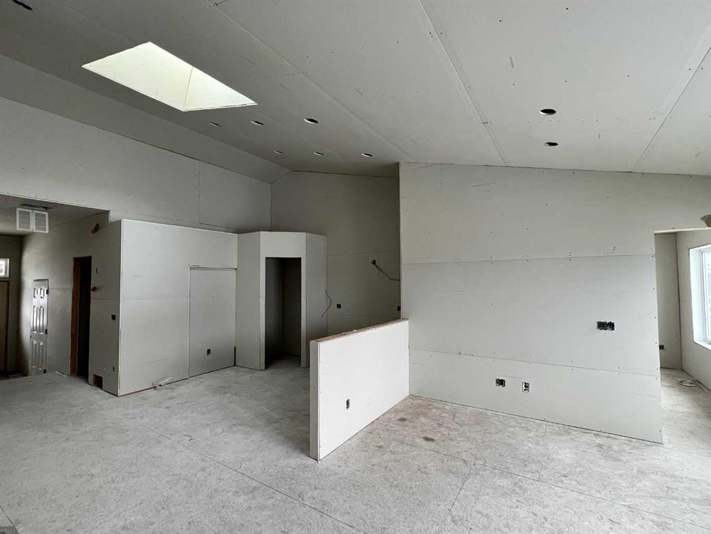 23 Garden Way, Drumheller, AB - Indoor