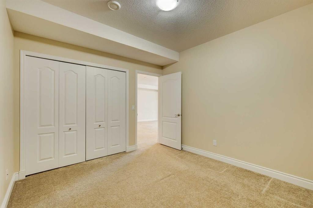 24 Garden Way, Drumheller, AB - Indoor Photo Showing Other Room