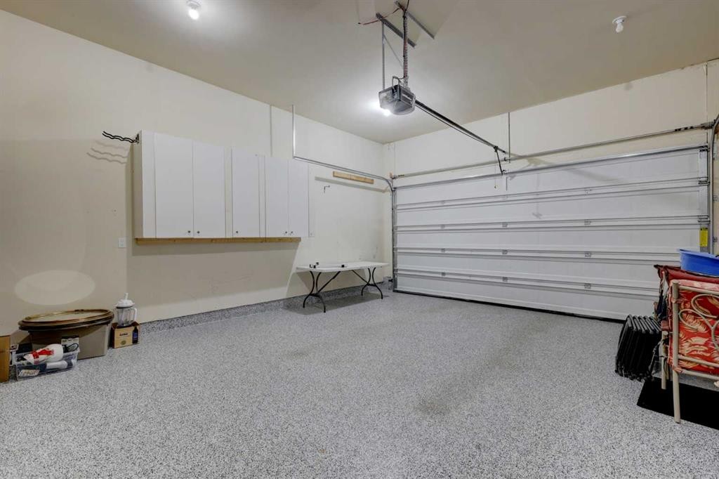 24 Garden Way, Drumheller, AB - Indoor Photo Showing Garage