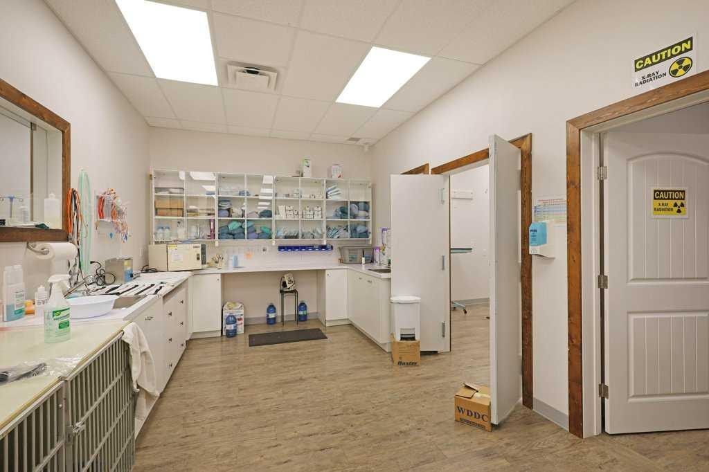 50 Upland Boulevard West, Brooks, AB