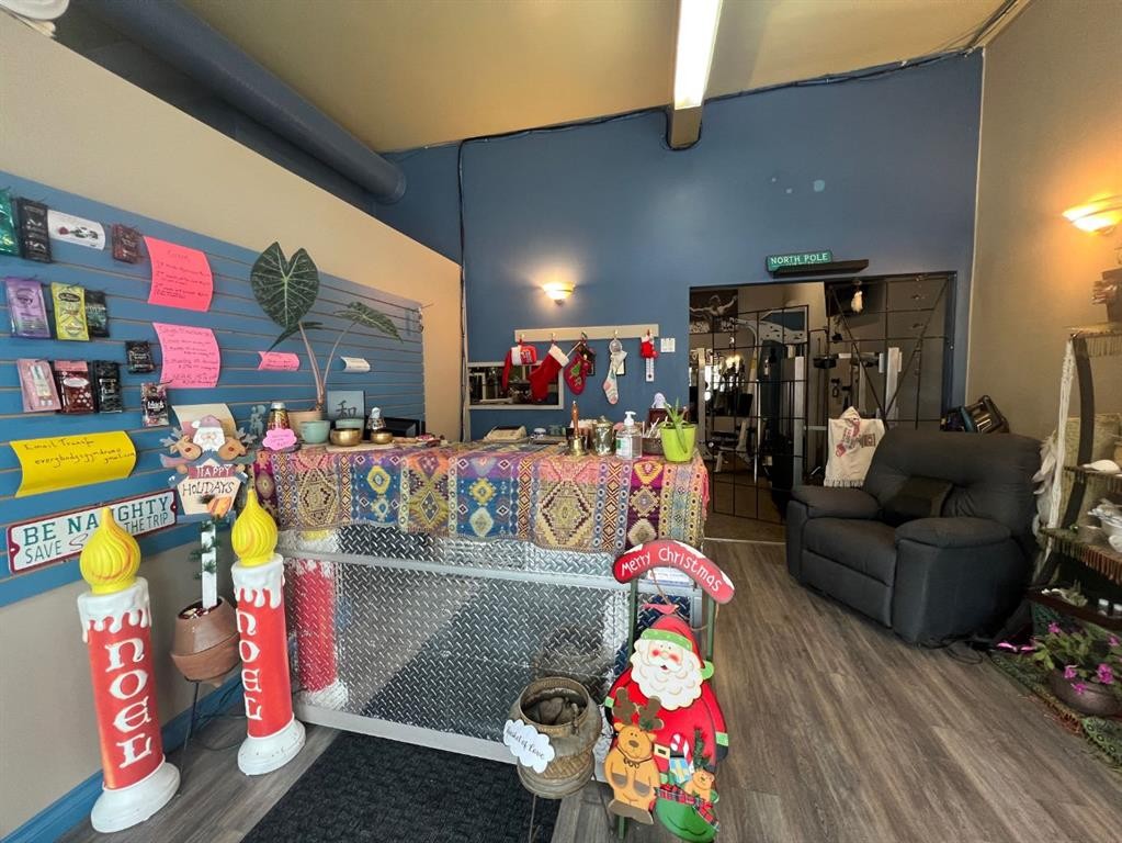 360 4 Street West, Drumheller, AB