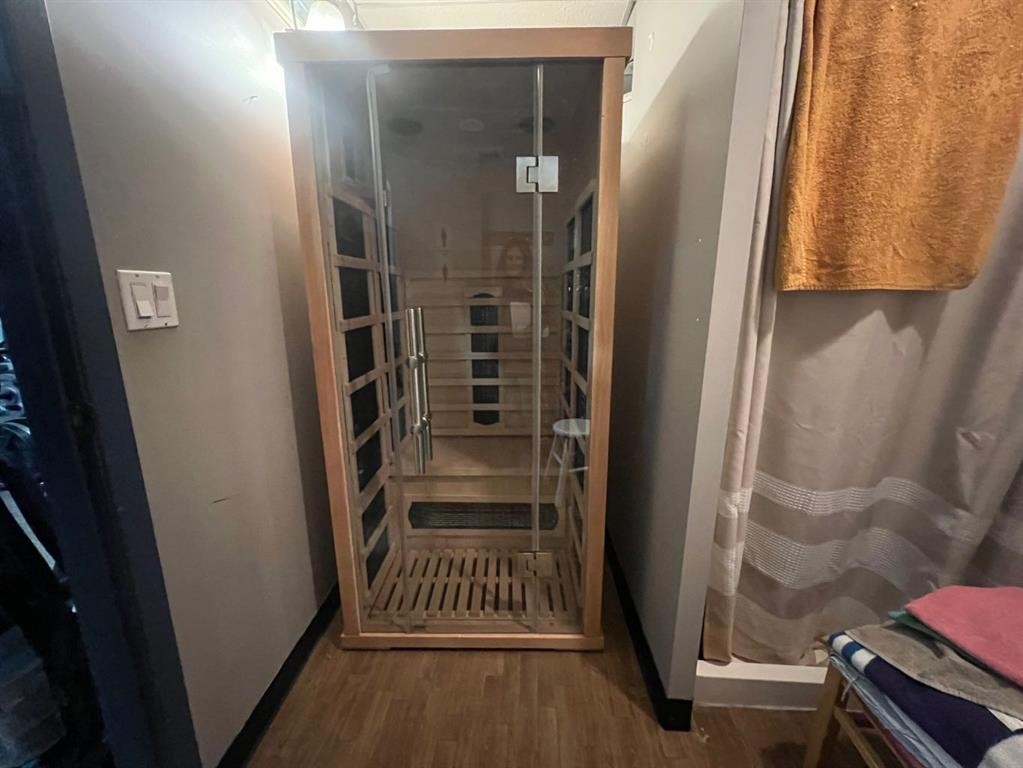 360 4 Street West, Drumheller, AB