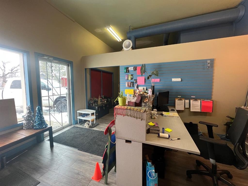 360 4 Street West, Drumheller, AB