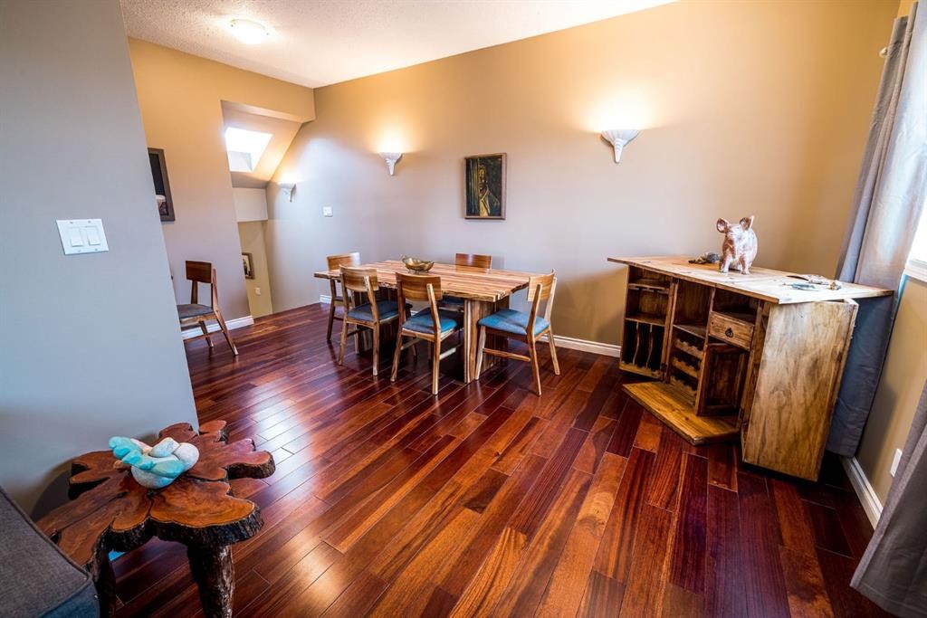 360 4 Street West, Drumheller, AB