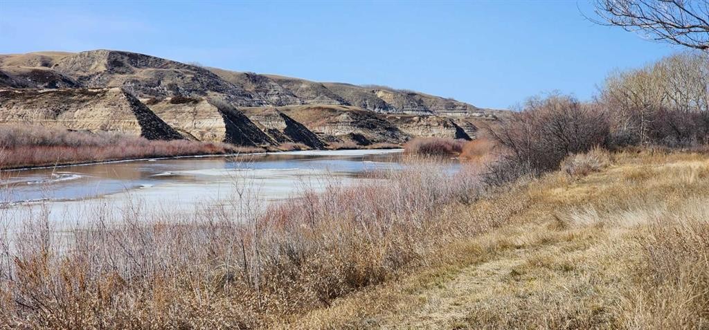 5235 Highway 10, Drumheller, AB