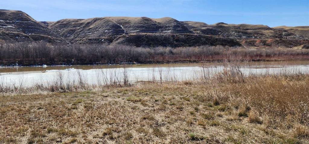 5235 Highway 10, Drumheller, AB