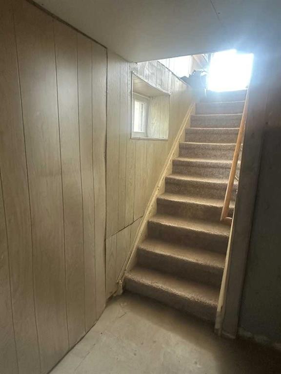 107 4 Avenue East, Hanna, AB - Indoor Photo Showing Other Room