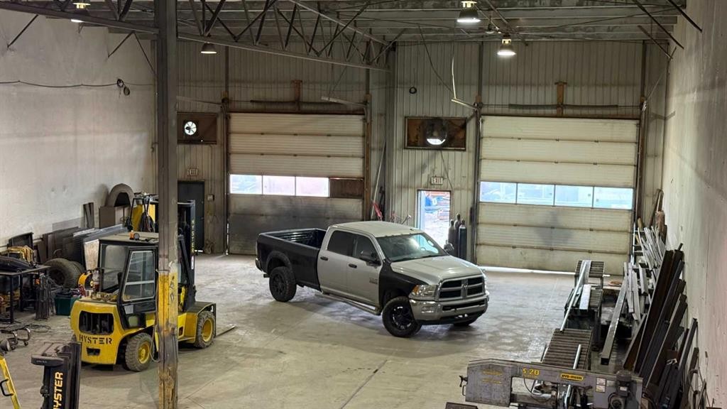 27 Mccool Crescent, Crossfield, AB