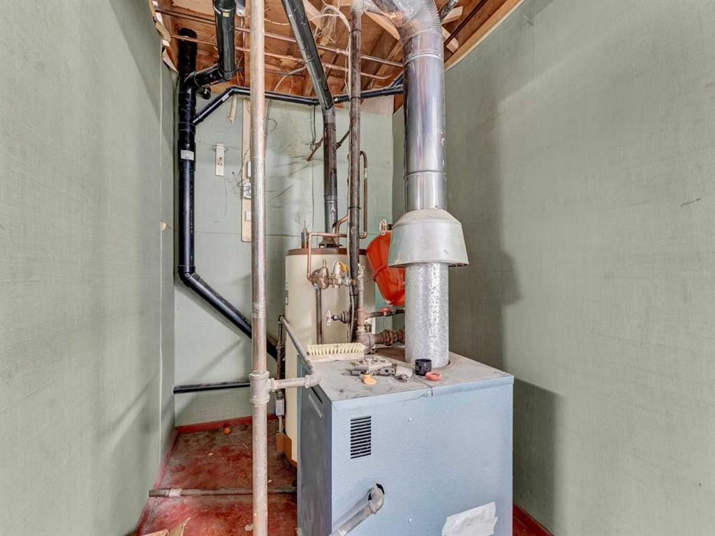 517 Tulip Street, Rosemary, AB - Indoor Photo Showing Basement