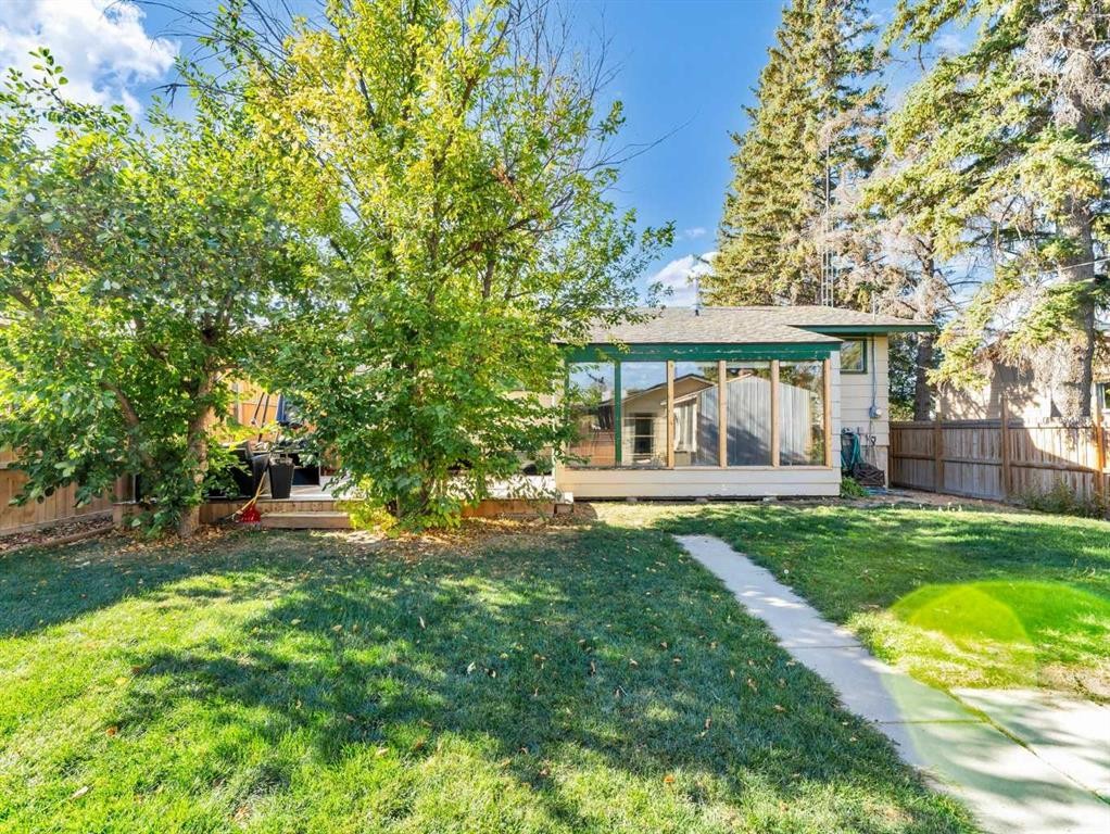 517 Tulip Street, Rosemary, AB - Outdoor