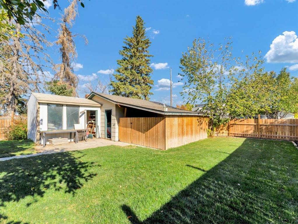 517 Tulip Street, Rosemary, AB - Outdoor With Deck Patio Veranda