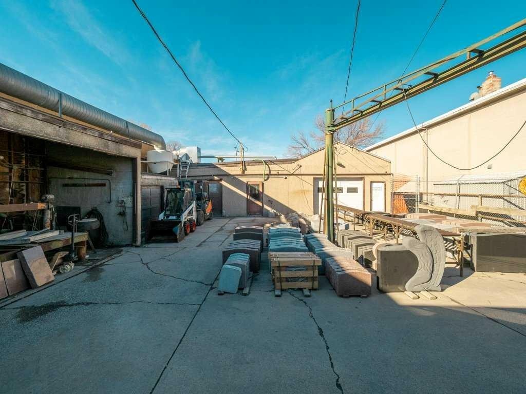 121 13 Street North, Lethbridge, AB