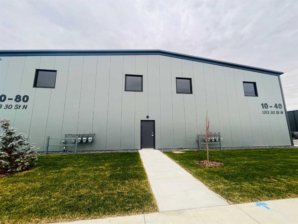 60-1313 30 Street North, Lethbridge, AB