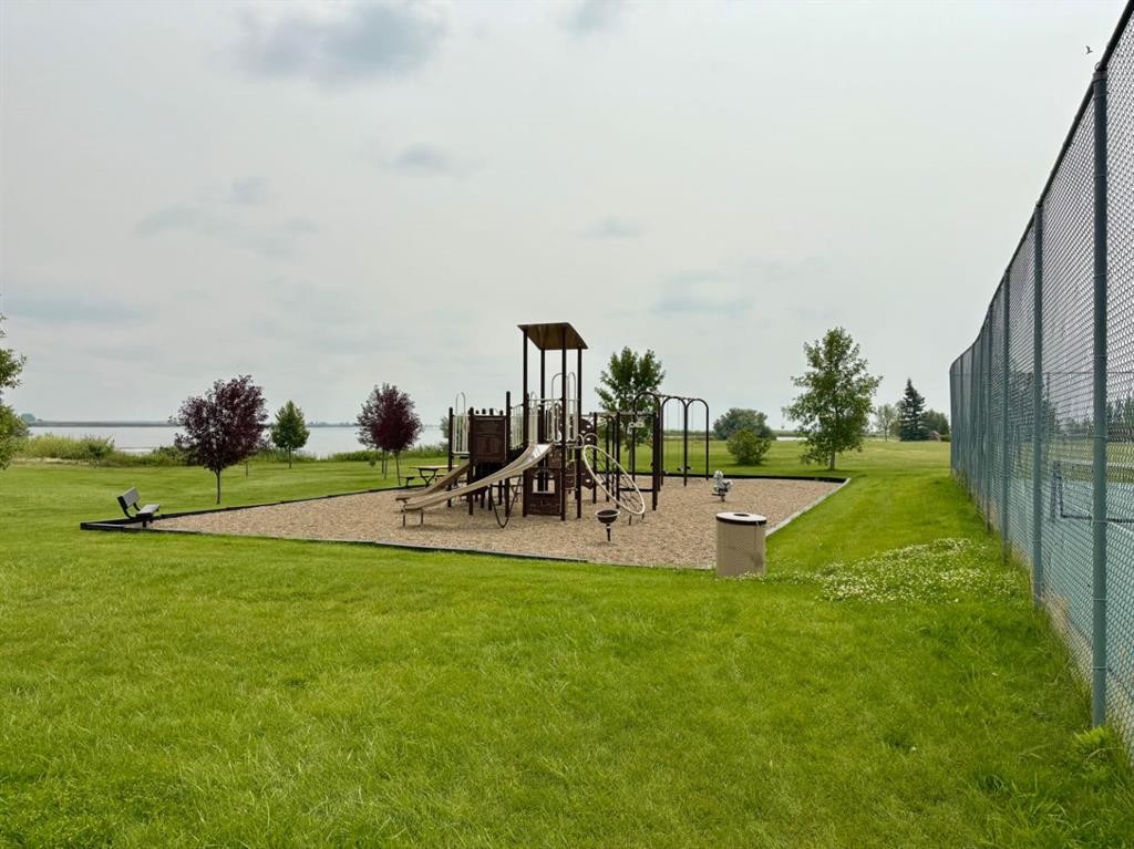 1 Kingfisher Estates, Lake Newell Resort, AB