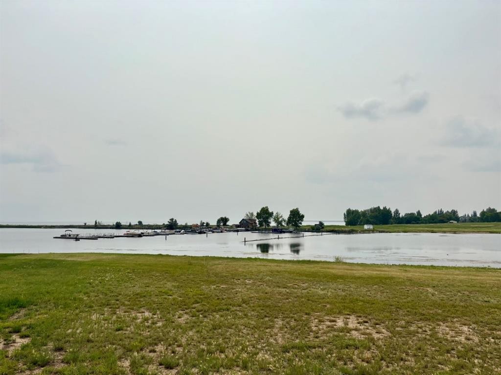 1 Kingfisher Estates, Lake Newell Resort, AB