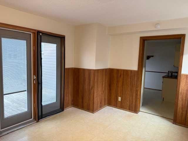10 Main Street, Munson, AB - Indoor Photo Showing Other Room