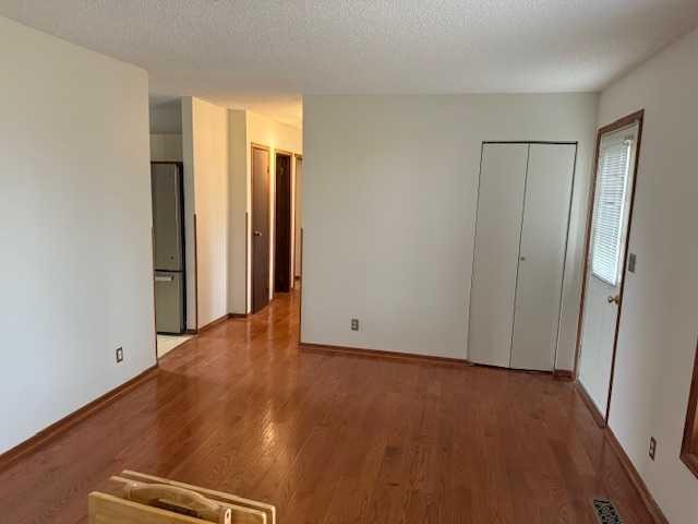 10 Main Street, Munson, AB - Indoor Photo Showing Other Room