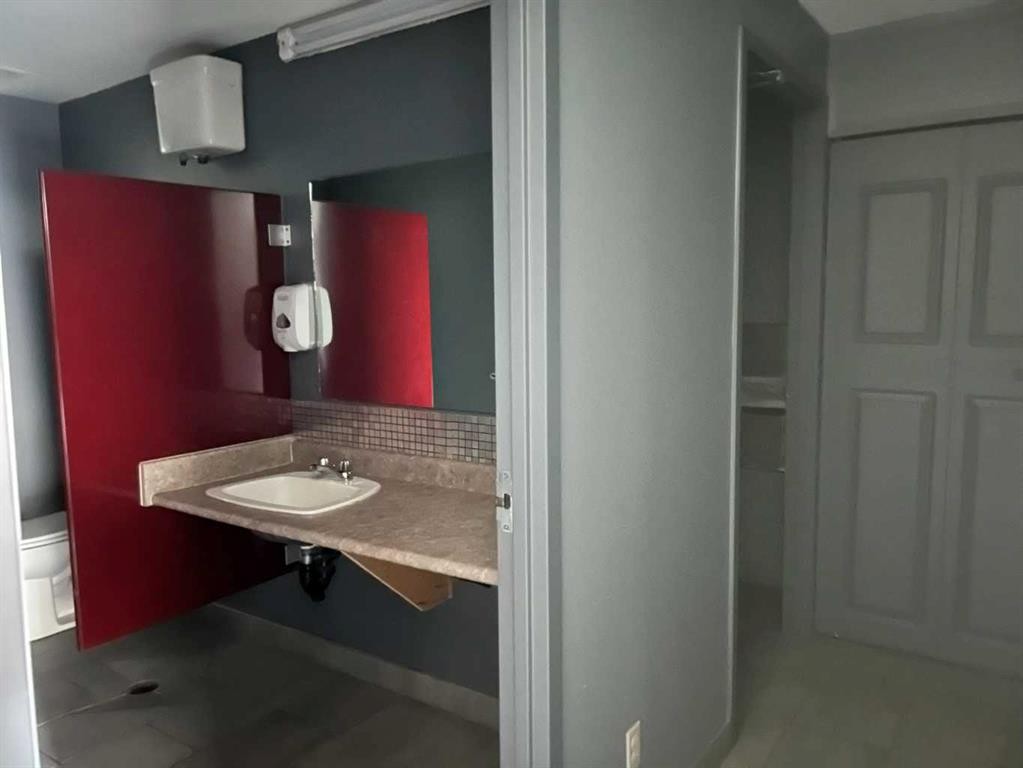 Highway 27, Rural Mountain View County, AB