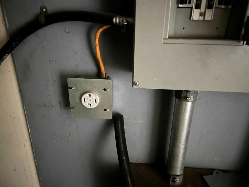 Highway 27, Rural Mountain View County, AB