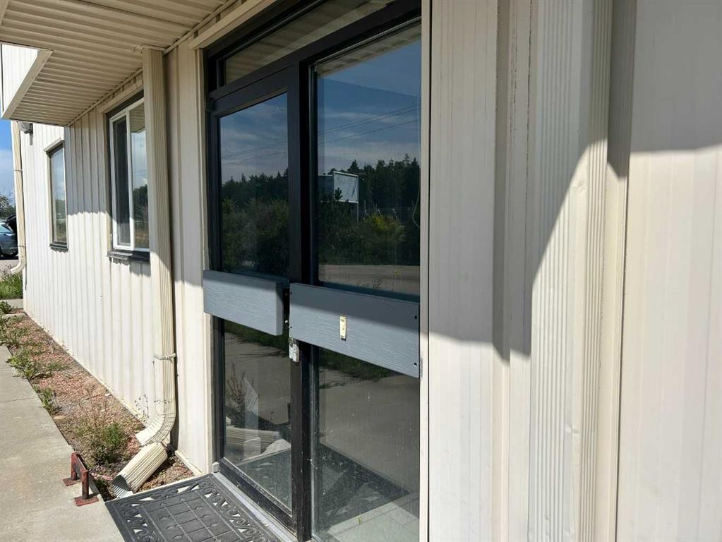 Highway 27, Rural Mountain View County, AB