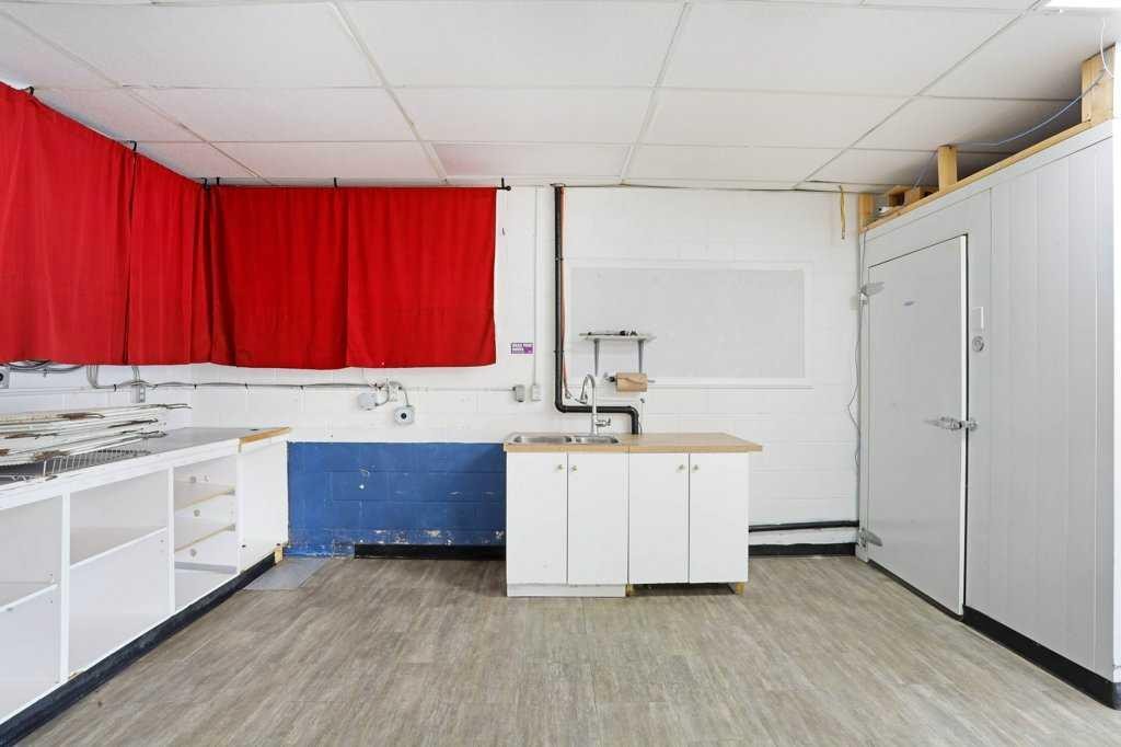 135 Young Road, Brooks, AB