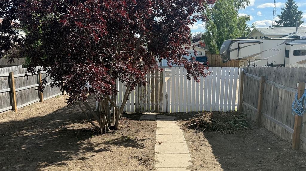 109 Winkler Drive, Hanna, AB - Outdoor