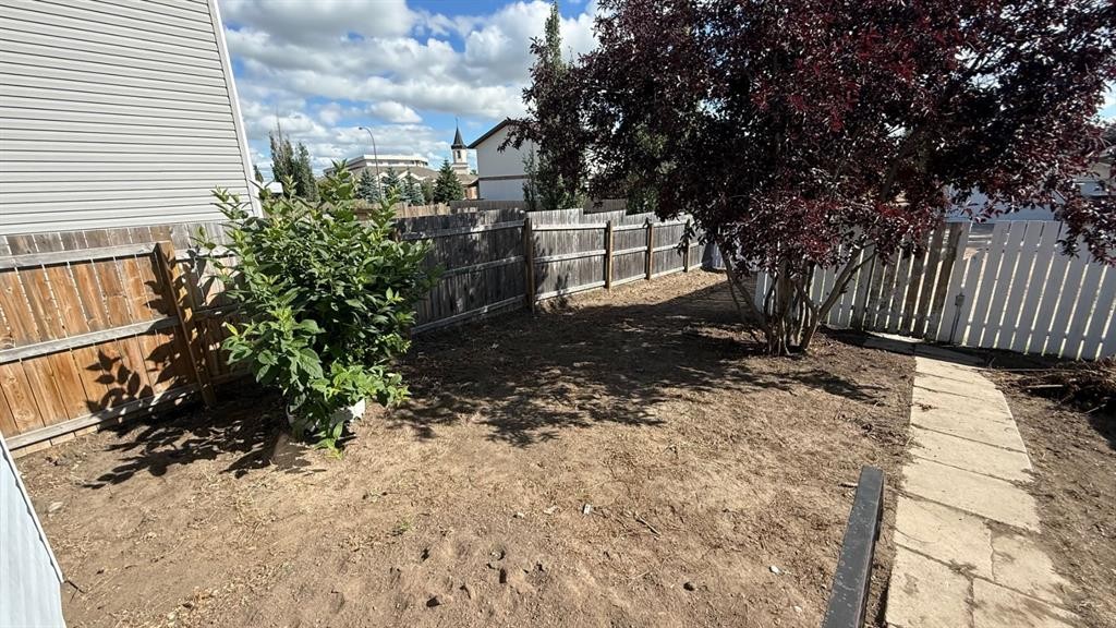 109 Winkler Drive, Hanna, AB - Outdoor