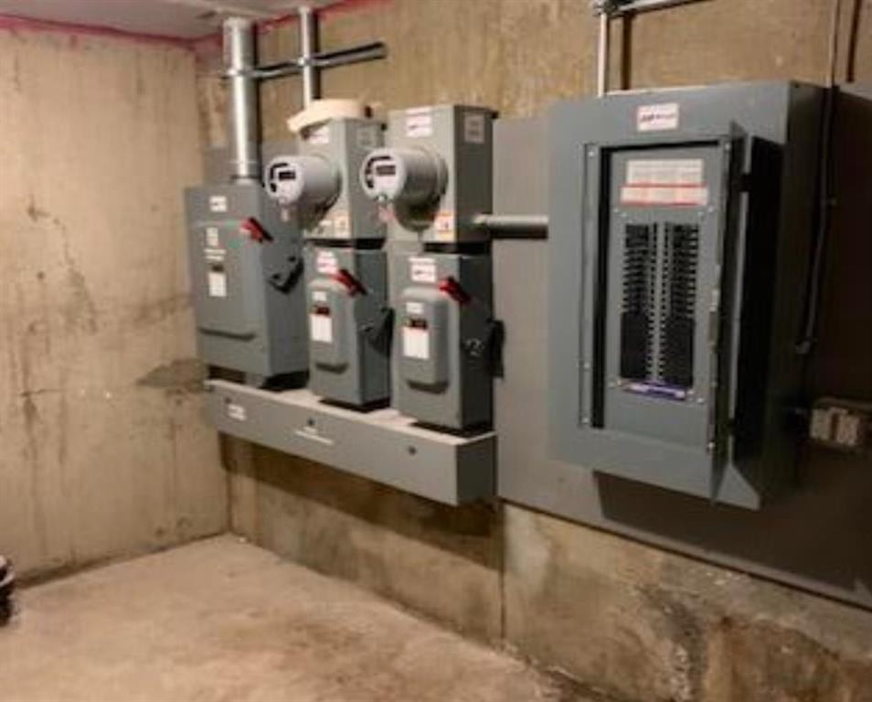 406 13 Street North, Lethbridge, AB