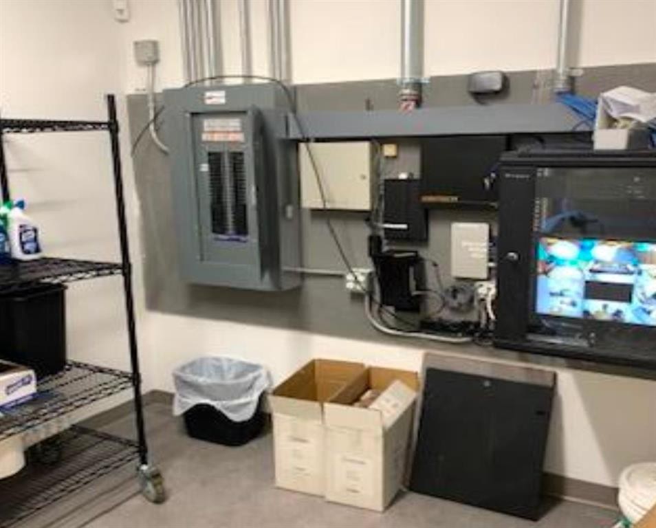 406 13 Street North, Lethbridge, AB