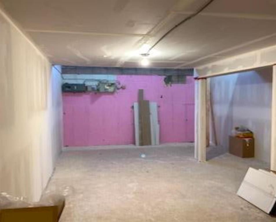 406 13 Street North, Lethbridge, AB