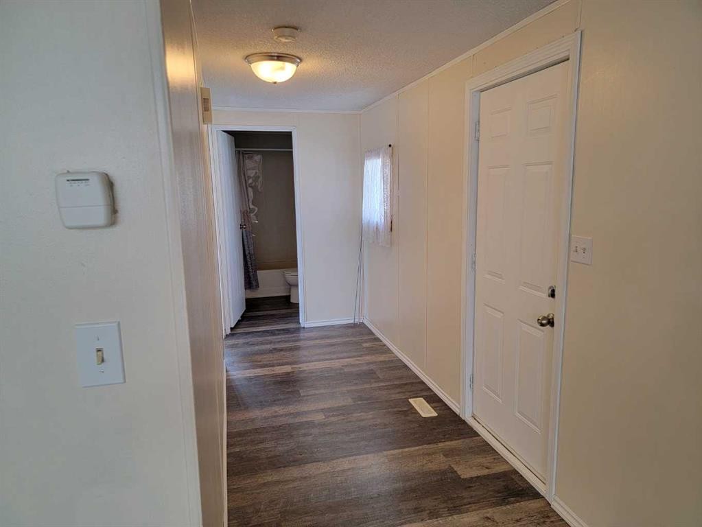 4447 Park Crescent, Coronation, AB - Indoor Photo Showing Other Room