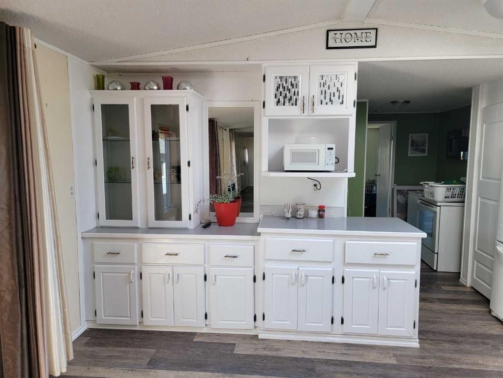 4447 Park Crescent, Coronation, AB - Indoor