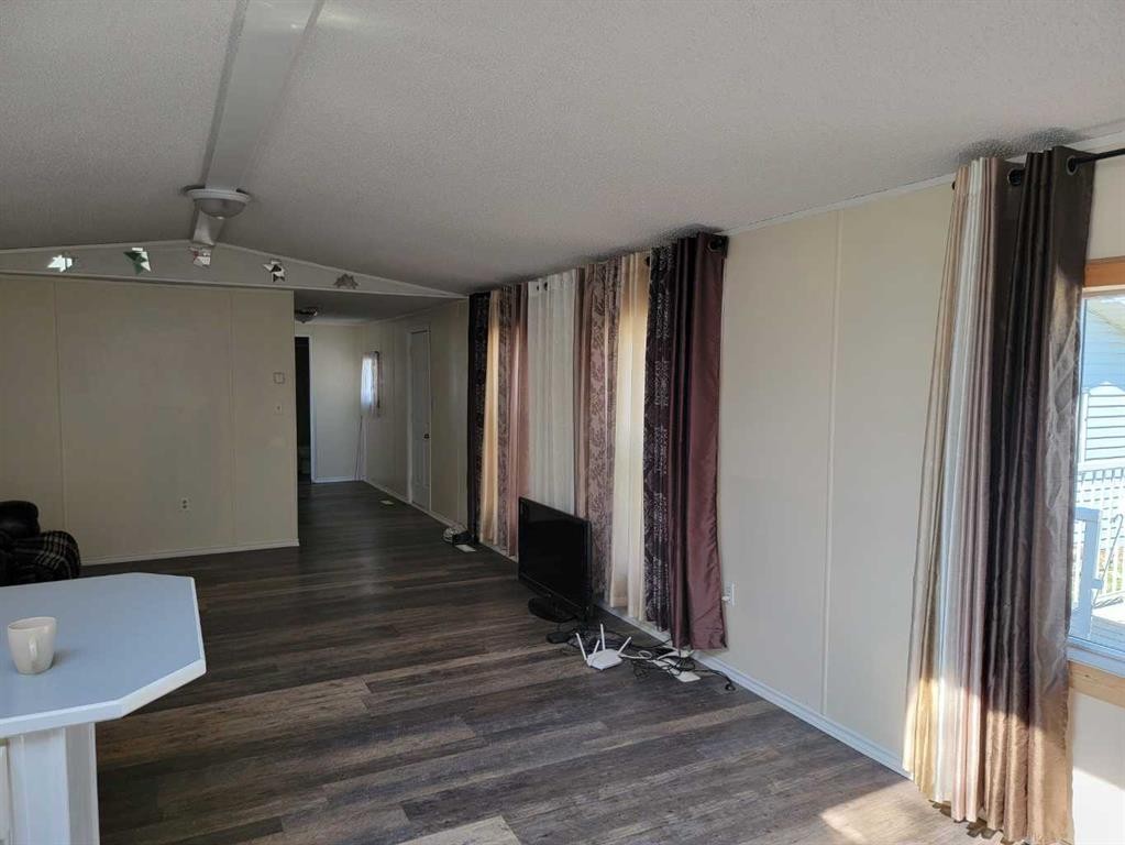 4447 Park Crescent, Coronation, AB - Indoor Photo Showing Other Room