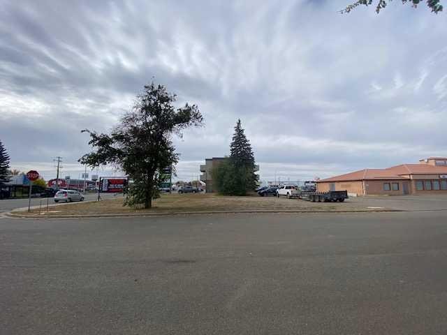 603 1 Street West, Brooks, AB