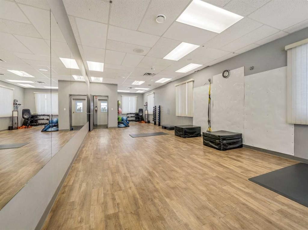 2008 21 Street, Coaldale, AB