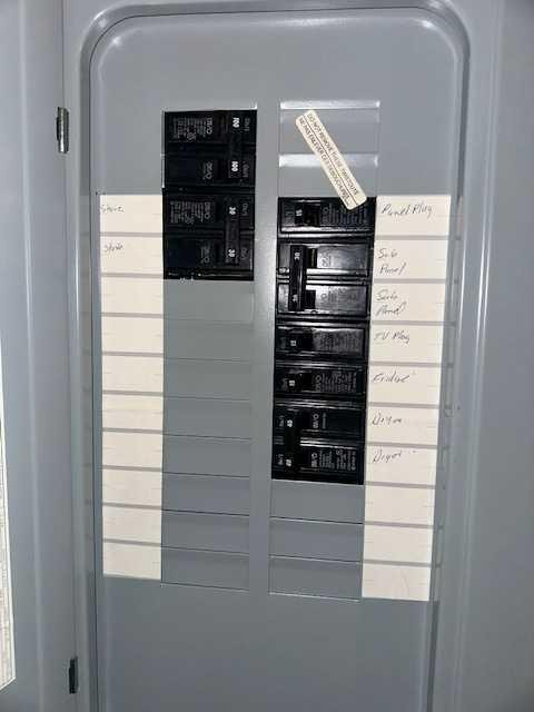 308 1 Avenue East, Hanna, AB - Indoor Photo Showing Other Room