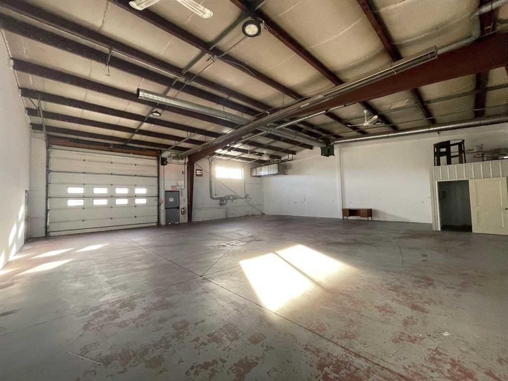 Bay 1 And Bay 2-6207 46 Street, Olds, AB