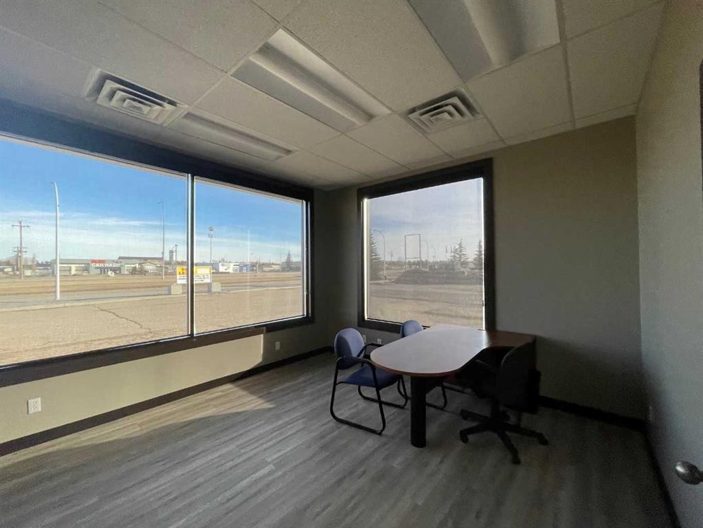 Bay 1 And Bay 2-6207 46 Street, Olds, AB