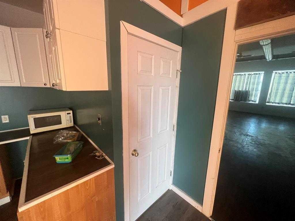 120A 3 Avenue East, Drumheller, AB