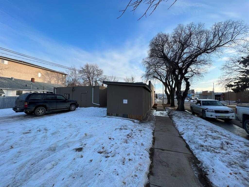 120A 3 Avenue East, Drumheller, AB