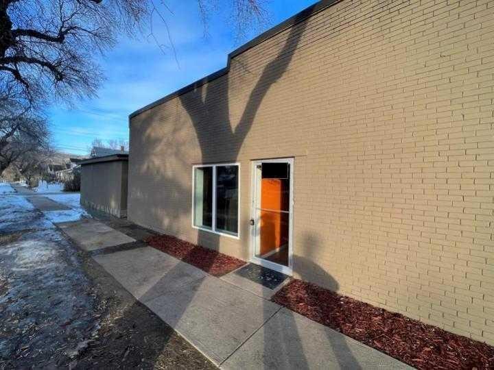 120A 3 Avenue East, Drumheller, AB