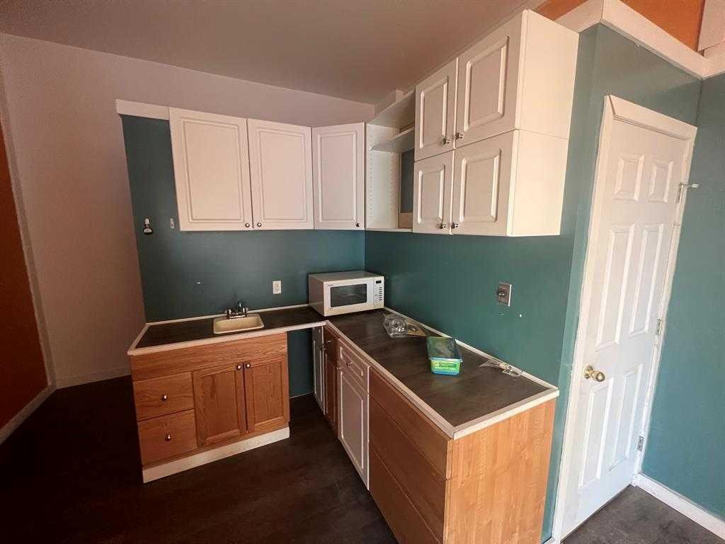 120A 3 Avenue East, Drumheller, AB