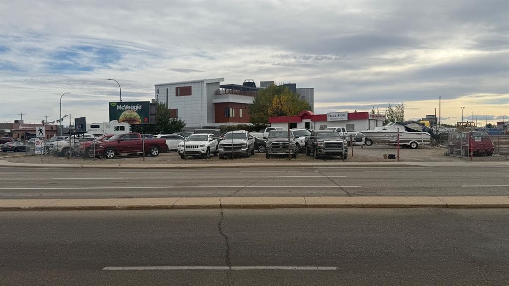 430 Stafford Drive North, Lethbridge, AB