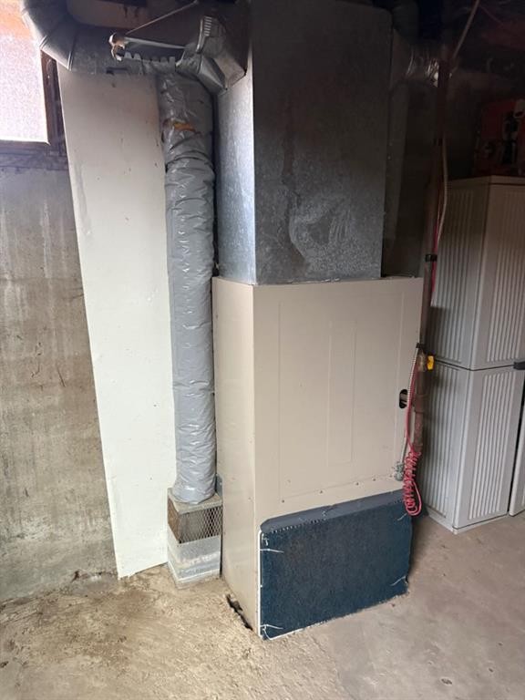 201 3 Avenue Se, Youngstown, AB - Indoor Photo Showing Basement