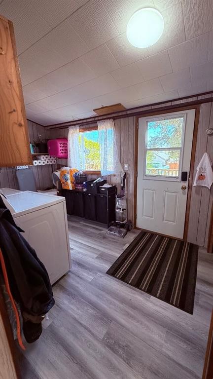 215 5 Avenue West, Hanna, AB - Indoor