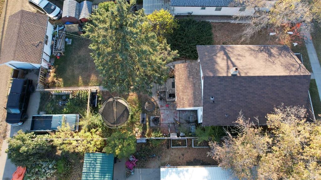 215 5 Avenue West, Hanna, AB - Outdoor